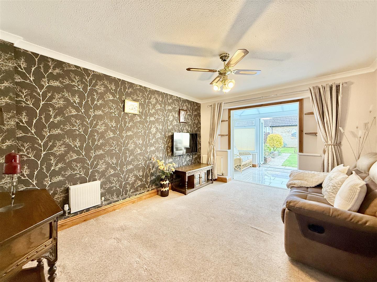 Property Image 785e917e-ef4b-4bc6-849a-50ed469d65a0