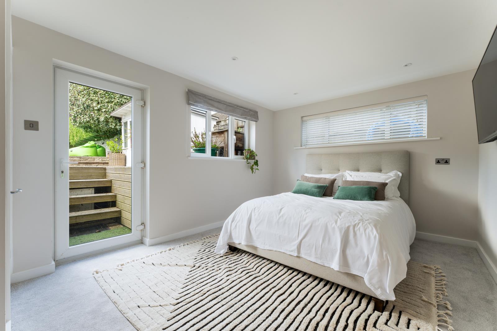 Property Image 7876c059-3d03-4575-8abc-dce83abdeb8d