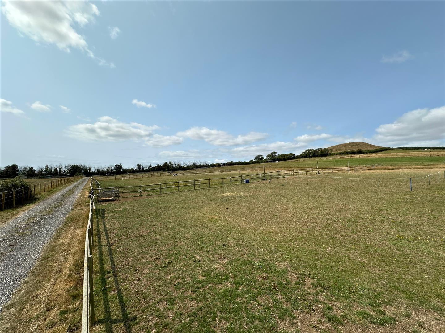 Property Image 788a6e77-4f49-43e2-bfe3-1bd40e0f56d9