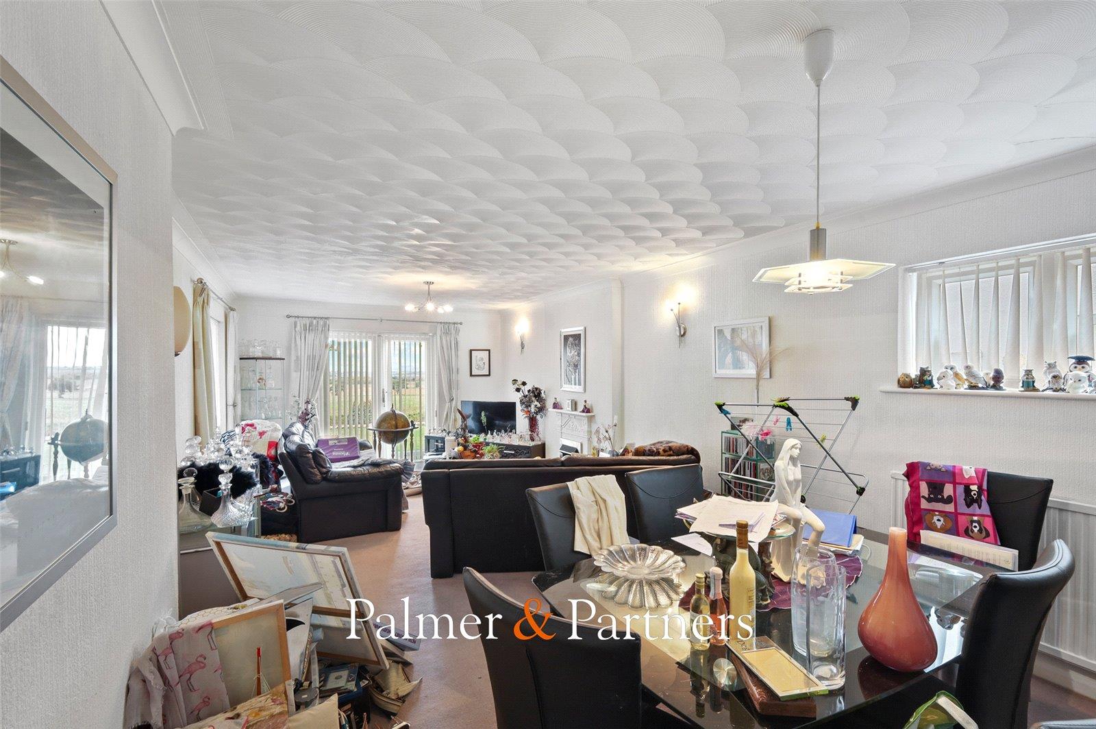 Property Image 789955f4-ca2d-47d8-ac46-94cc6d2091fd
