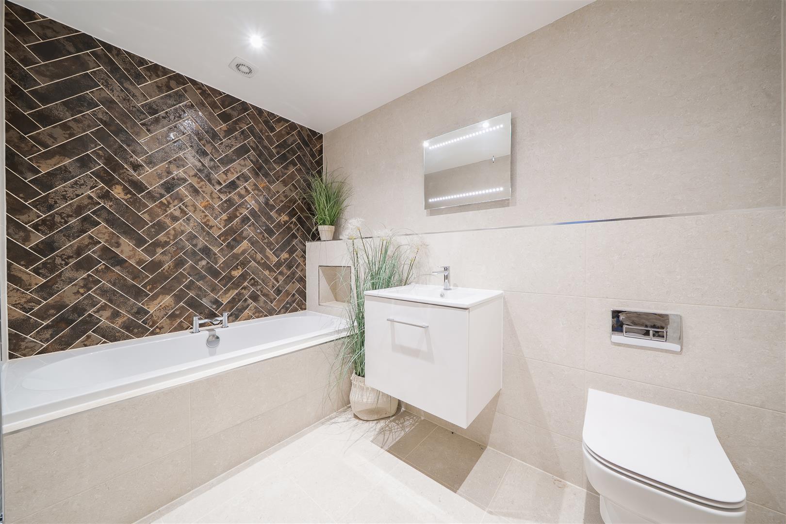 Property Image 789b1a7e-6620-46e2-999d-2cb014ede293