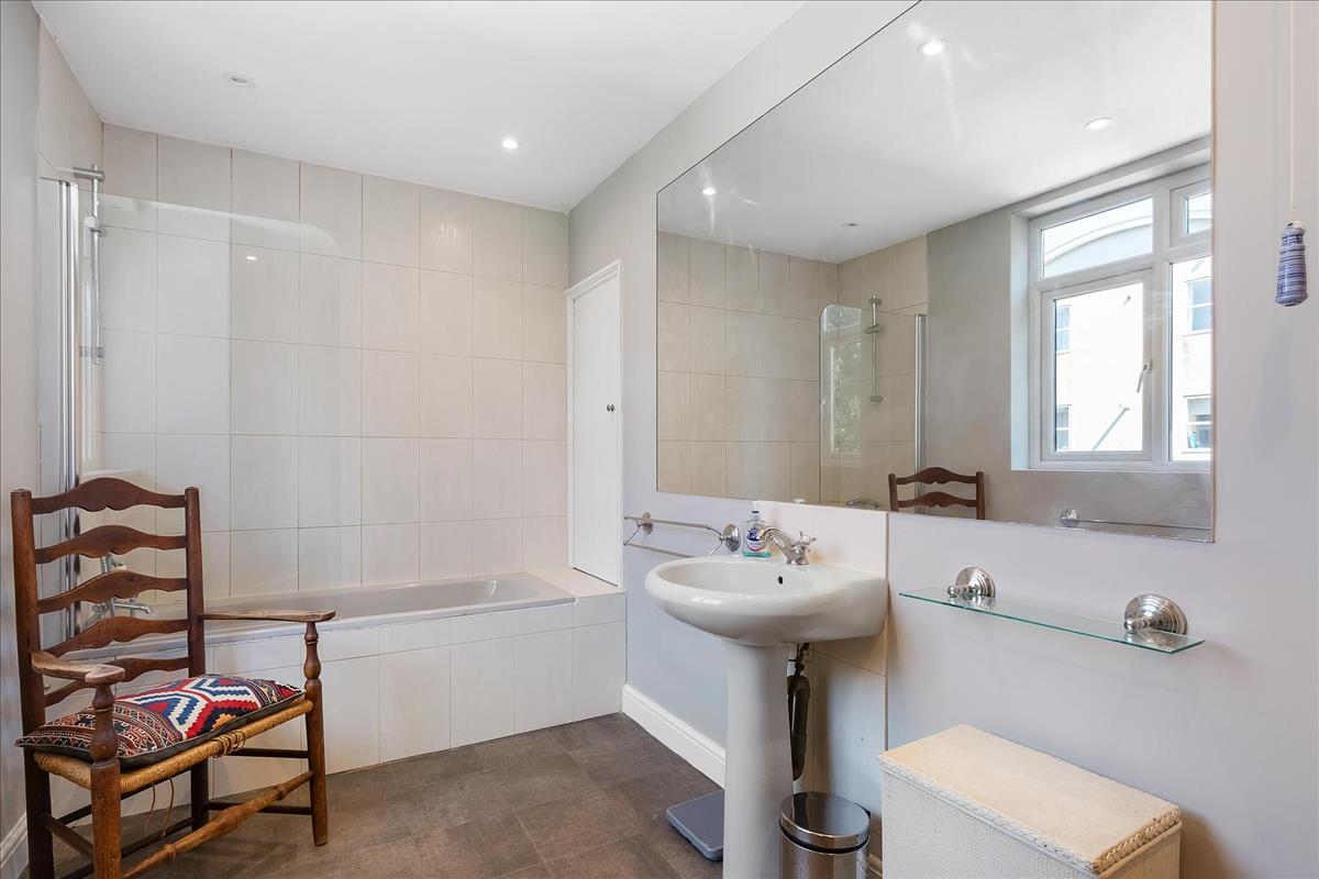 Property Image 78ba64fc-28c5-40cc-a1a1-4a2c7655aea4