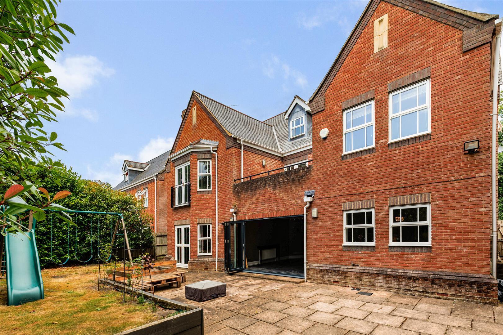 Property Image 78be9980-2ac2-4e3d-9542-0ea3e26896ff