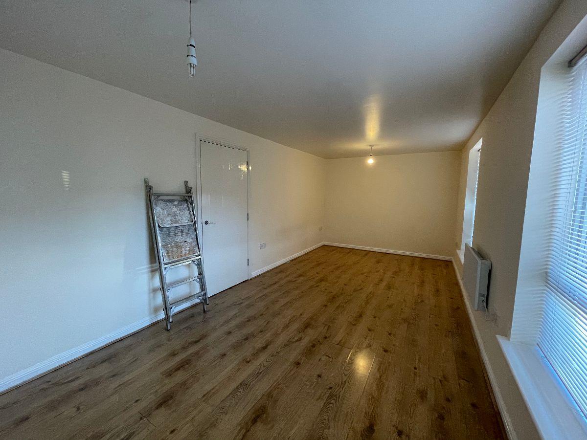 Property Image 78cb9f10-da7d-4e70-8d74-2cfa9319b0a6