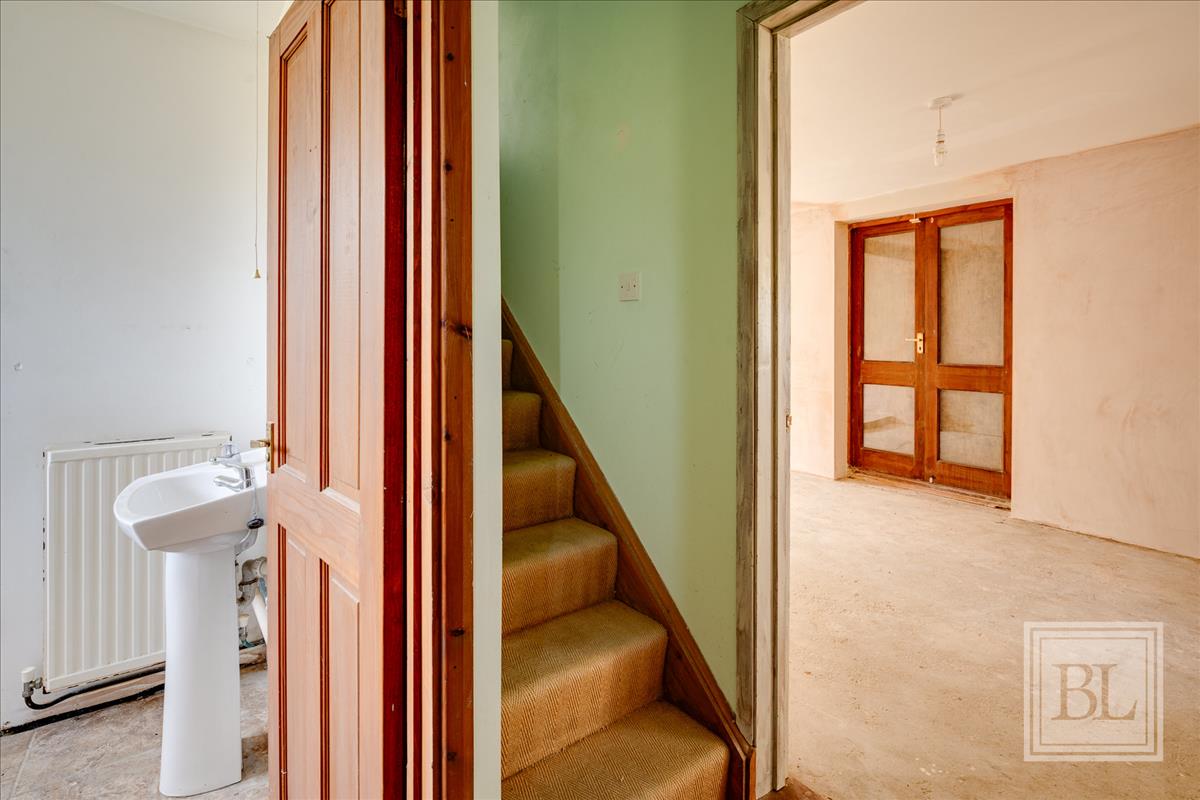 Property Image 78df1b53-1b61-4945-b3e1-838b95968366