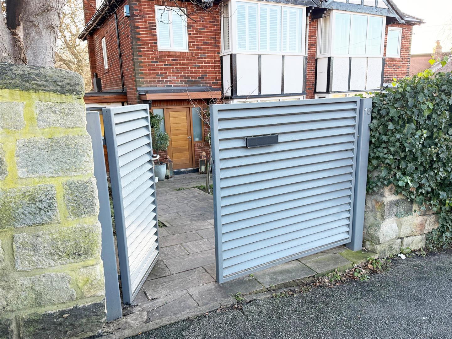 Property Image 78ecaee4-8833-46b0-8234-a52f4d4ec5a7
