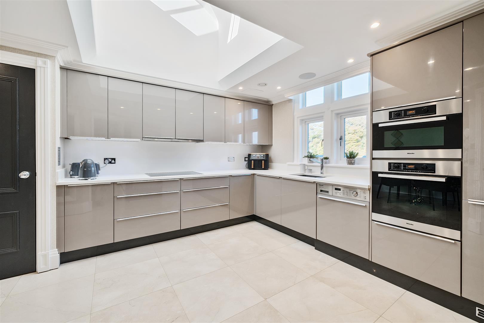 Property Image 78f13301-6bf4-4a78-b92c-9052821702a6