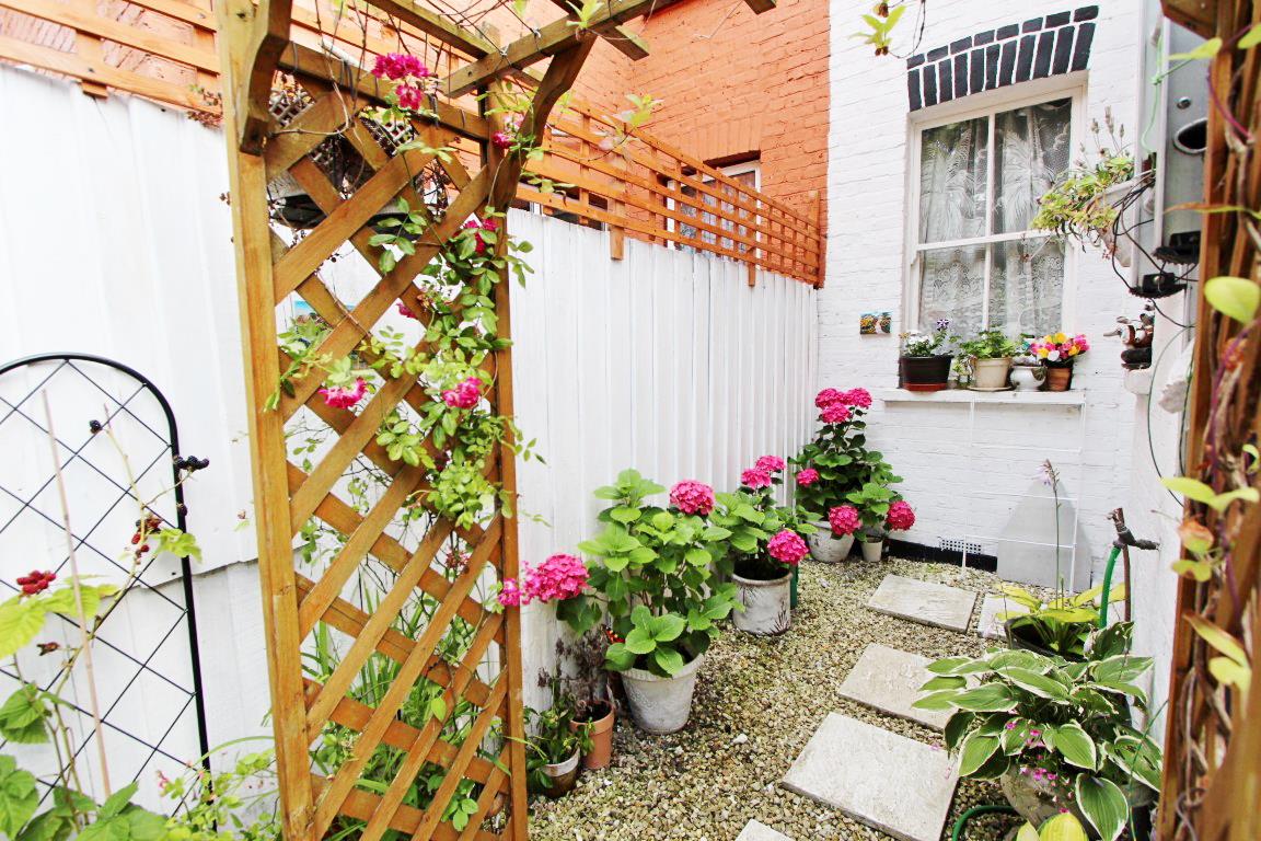 Property Image 78fcbb48-8a9b-4ea1-8e57-02459a5756c3