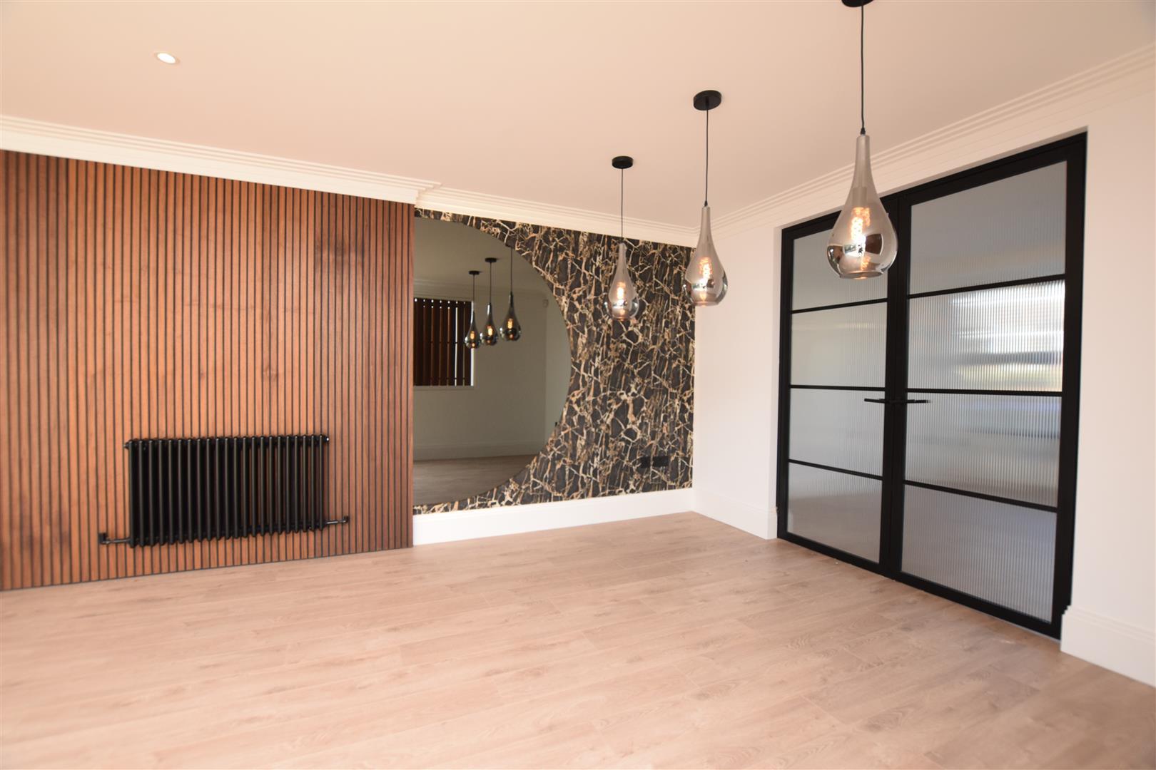 Property Image 79059102-4182-40aa-9246-00837bd84e53