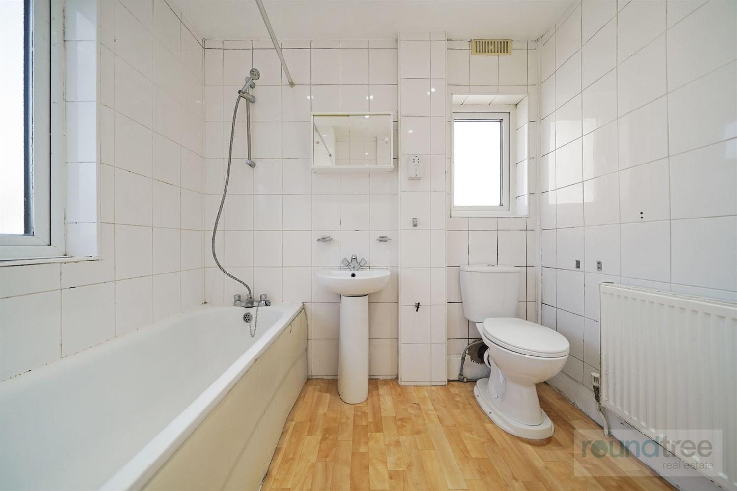Property Image 79133d54-def8-4f9f-97a2-676d810317c2