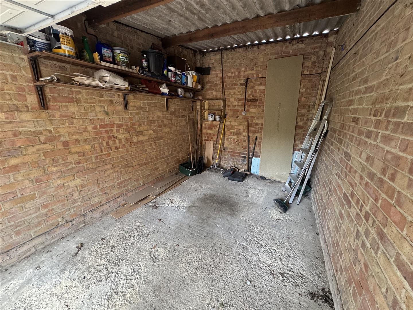 Property Image 792dd645-1a81-44d3-aba8-1d68a9b44035