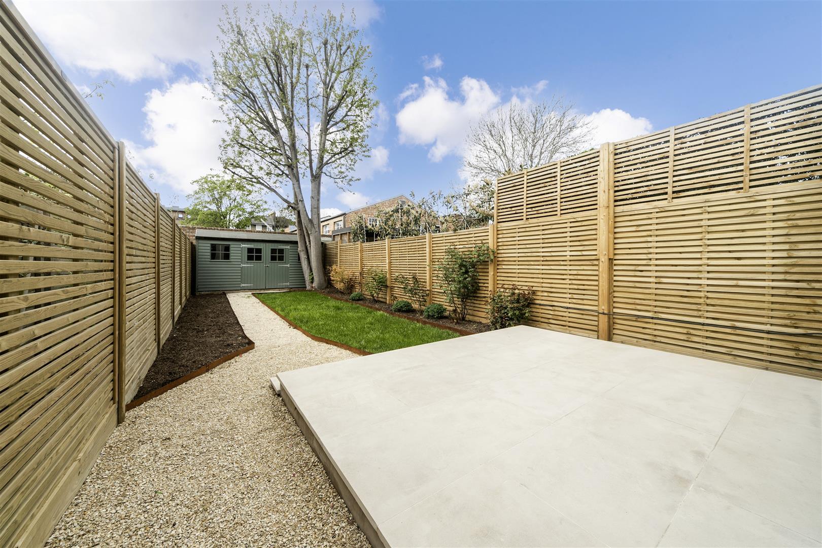 Property Image 7949b588-f9a3-4f85-962a-400538ae3bd1