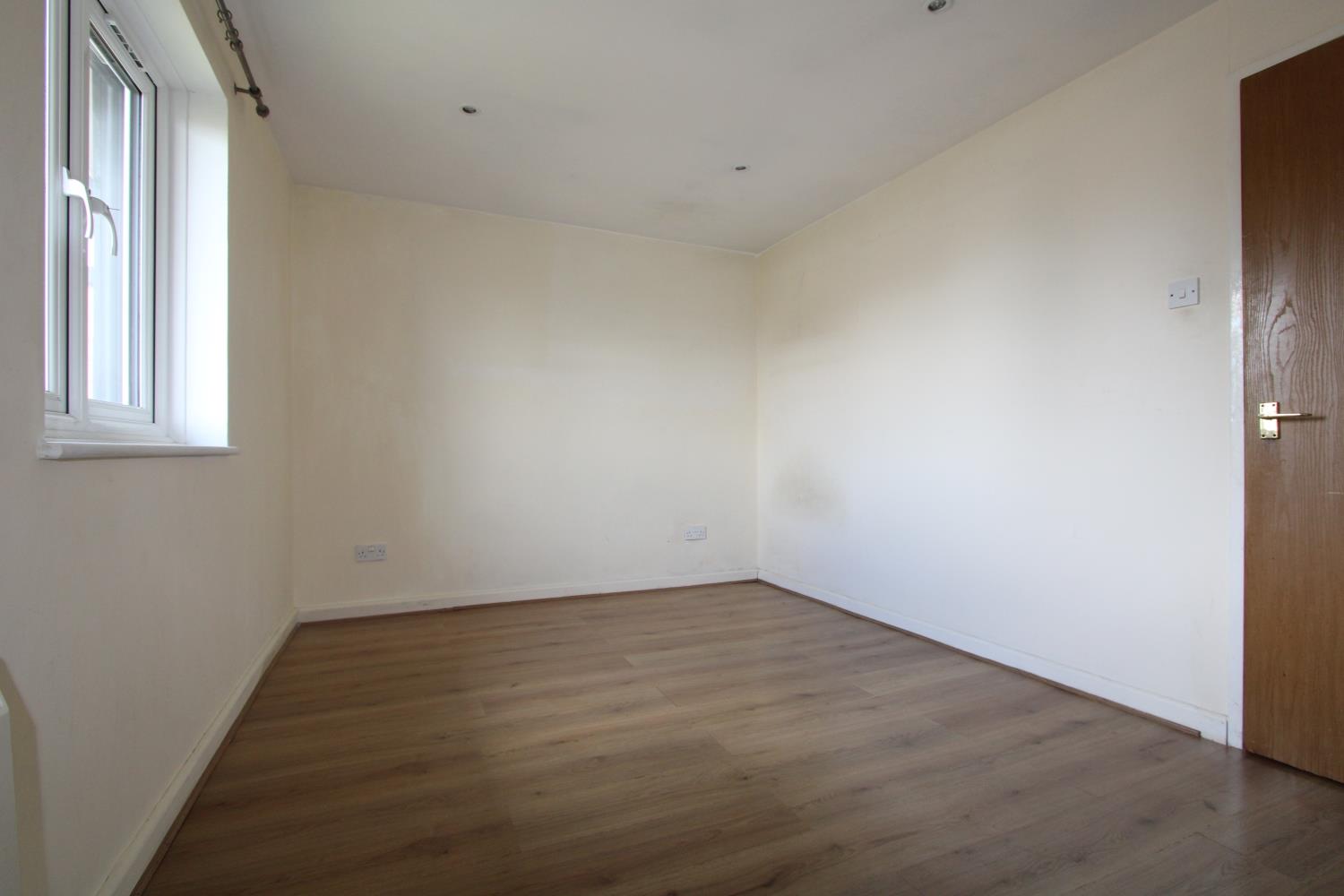 Property Image 794fce7e-1f3d-4f97-aa65-aa8e6fc22d56