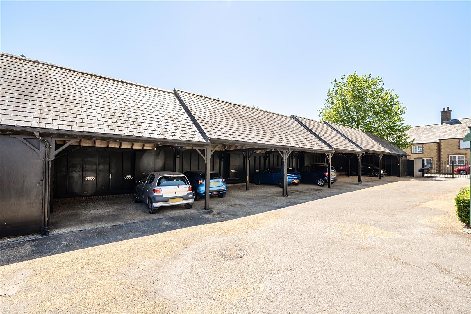 Property Image 7957965d-f3a5-403e-b02b-6fa9e0f1790d