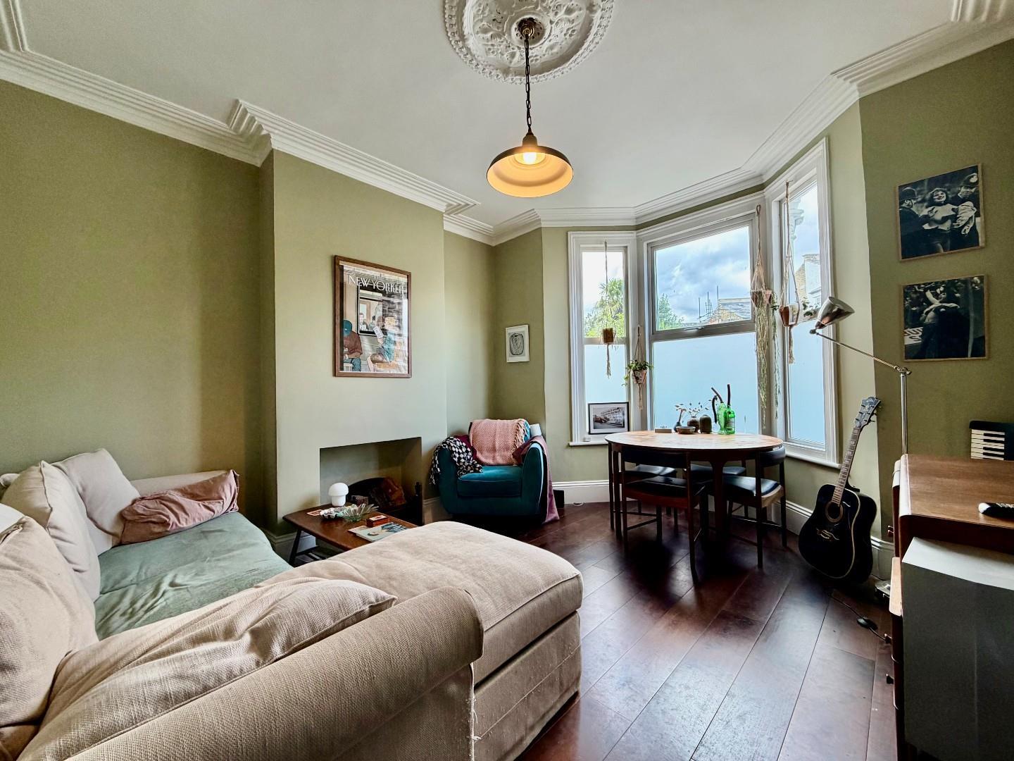 Property Image 795bdf9a-e8a7-479d-80d1-df9a28a56ecc