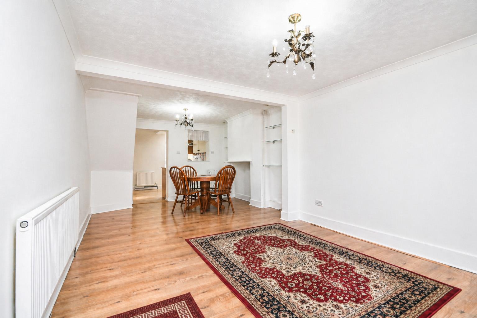 Property Image 795cf397-3ed7-44b3-a372-44906656a545