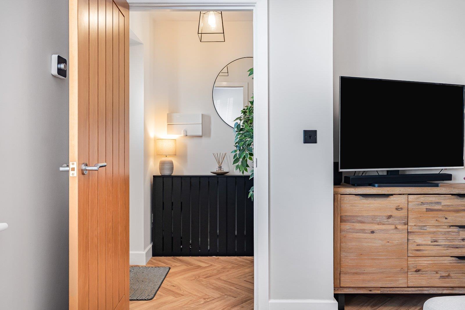 Property Image 796281f7-e5ae-4c52-a982-6541177f0523