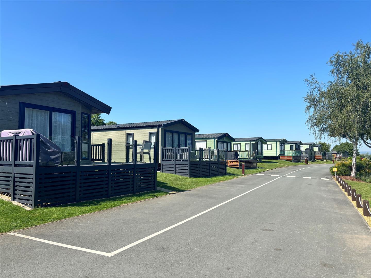 Property Image 797aac6b-85c5-4dd8-9e43-1129613424d6