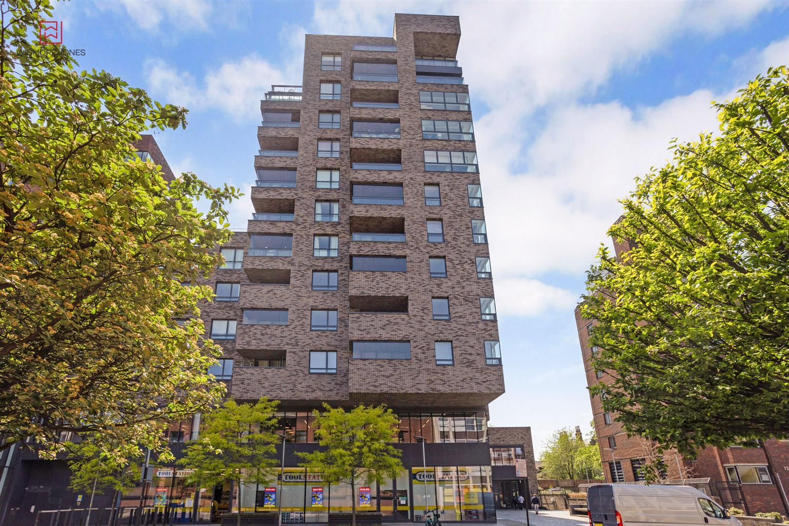 Property Image 798009ea-38e5-4ef2-9f88-37f6076d9359