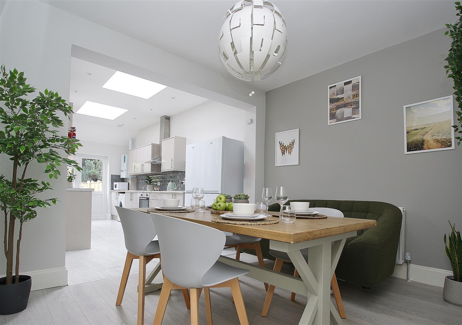Property Image 798397cd-f156-463f-b64d-f92ba8278e7a