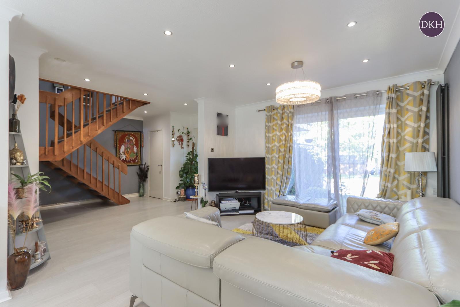 Property Image 79994e40-f3ec-4ed0-ae7a-fc7d31b80c35