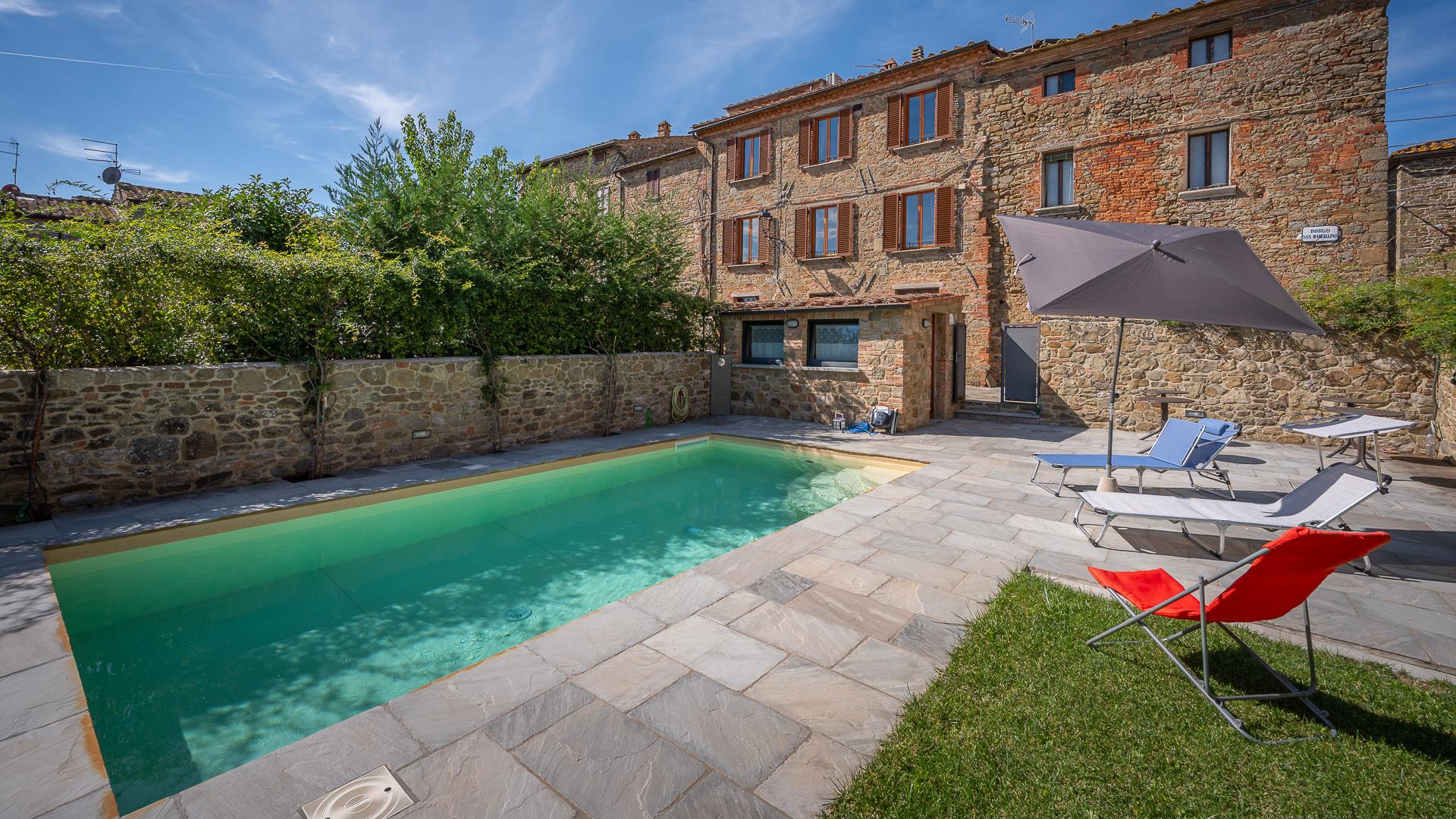 Property Image 799f8622-7fa9-4314-8f89-7036330abce6