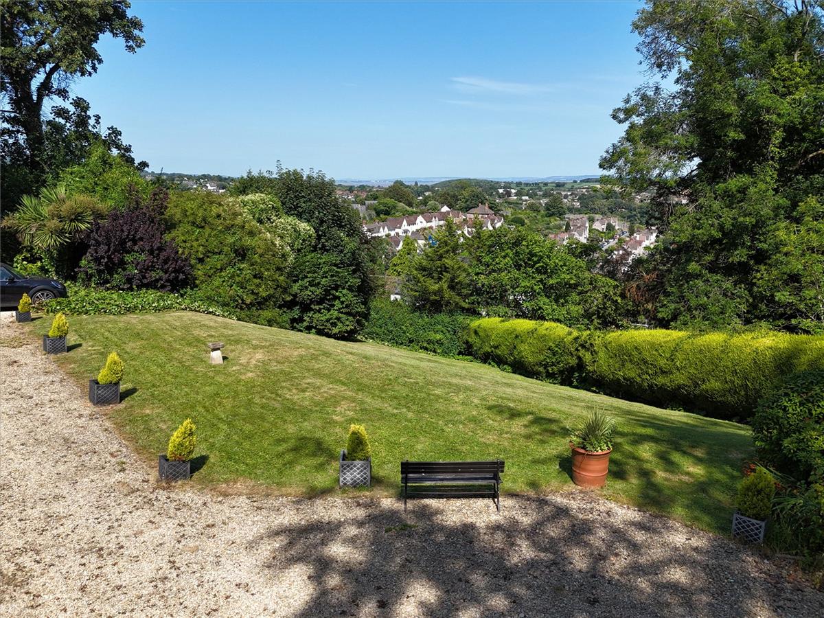 Property Image 79a43dad-be88-40c7-90a0-463ef450c3b0
