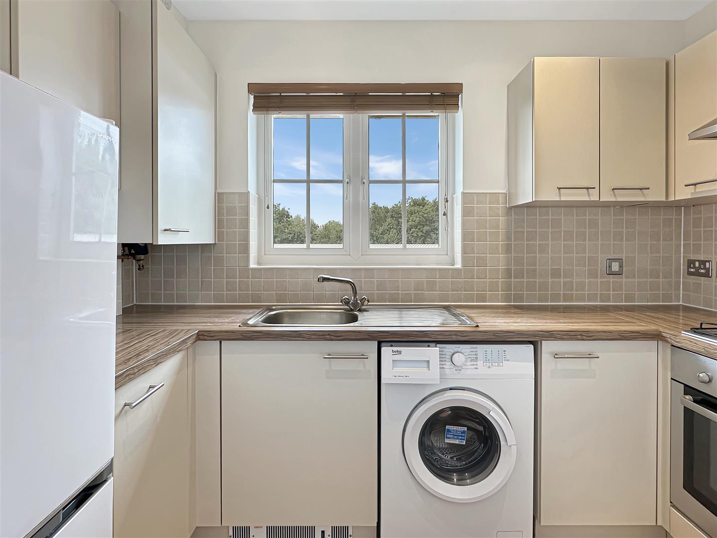 Property Image 79ae92aa-eb61-44bb-8bb7-b117c89d5d97
