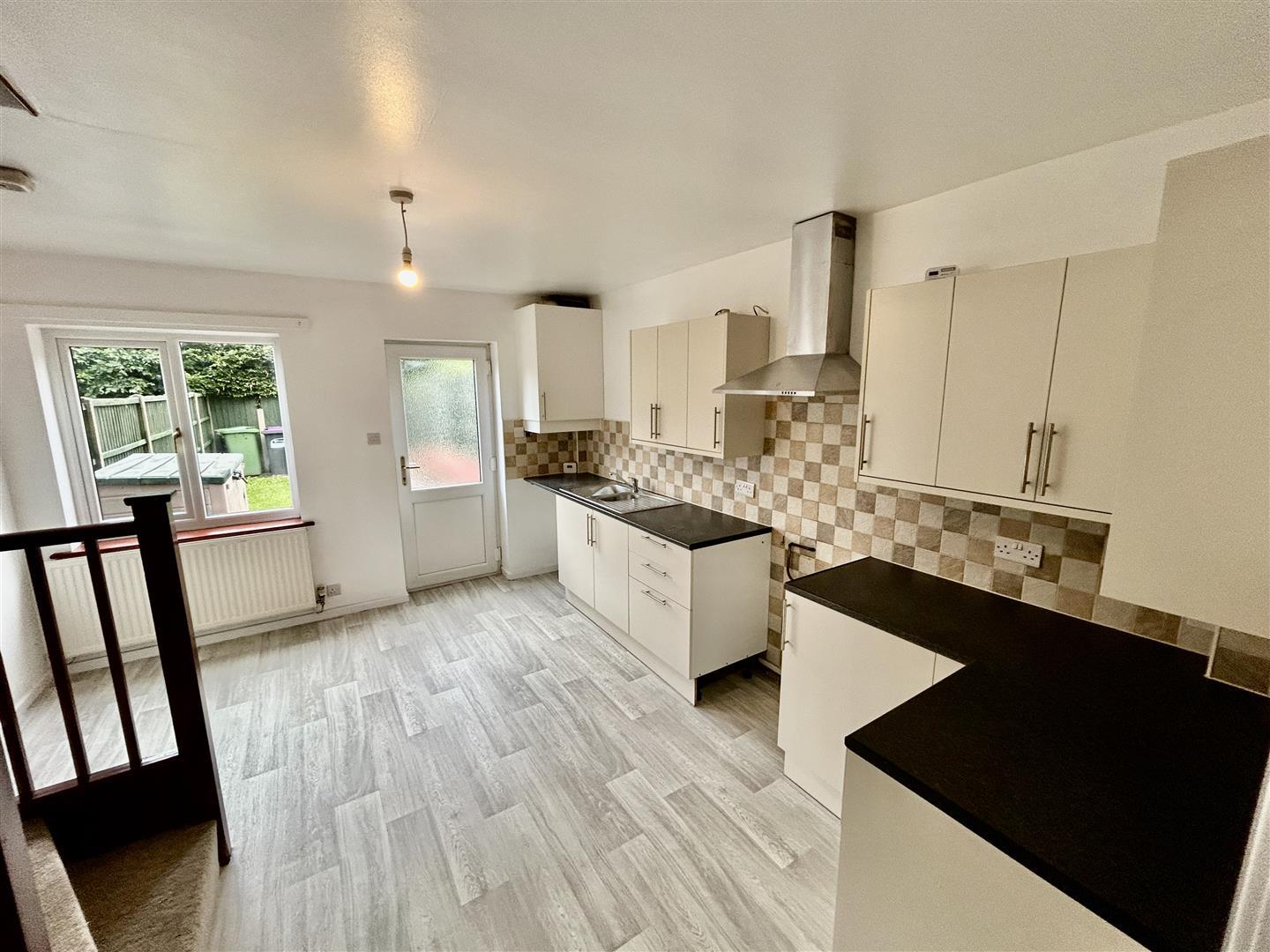 Property Image 79c0fd24-45a6-4756-8fb5-492f2bcb9b2b
