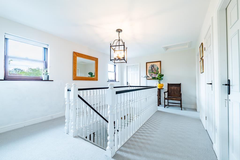 Property Image 79cf9867-1f11-44a3-82be-e24c208fd115