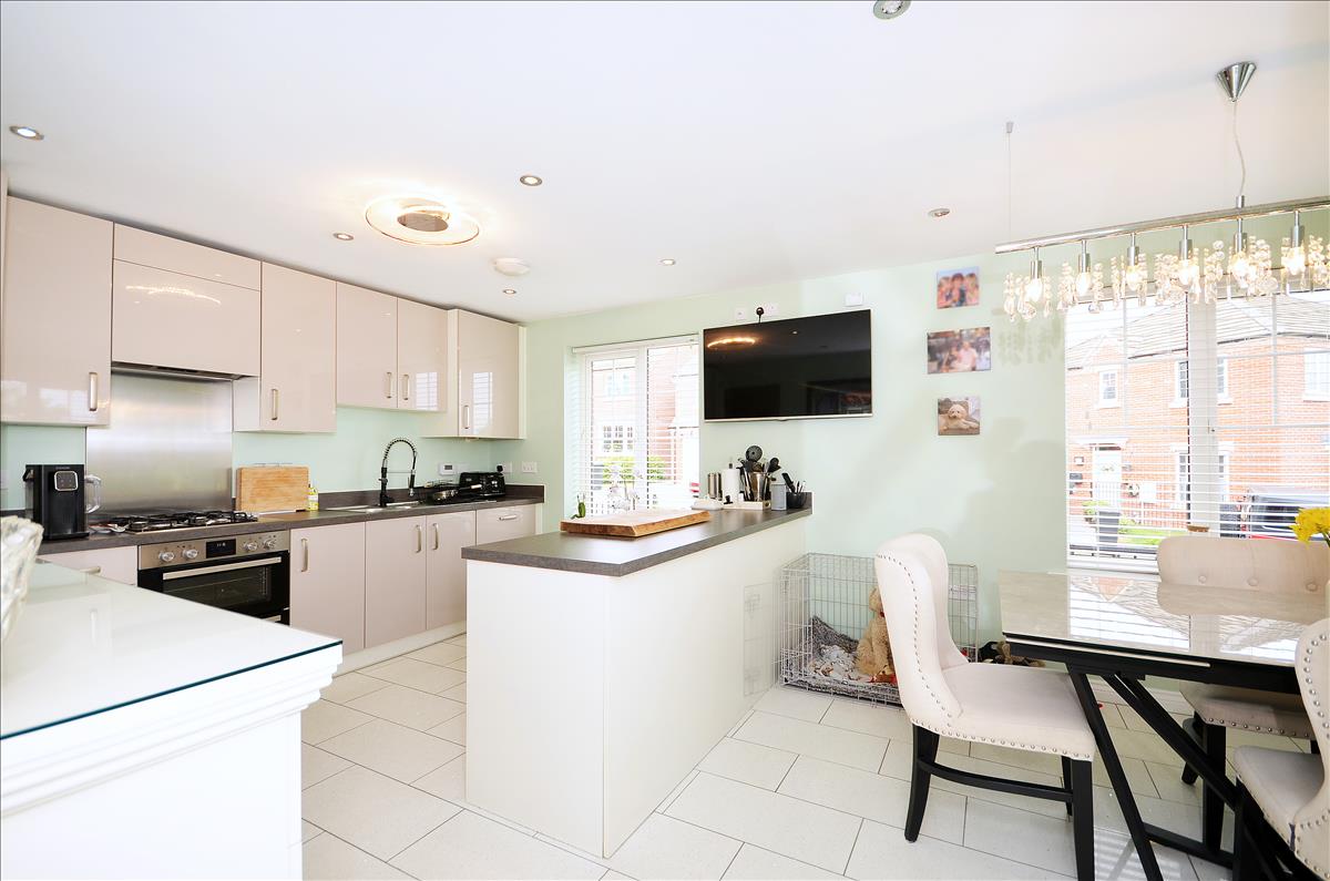 Property Image 79d4615f-a20e-4c04-b185-a6908a2e653f