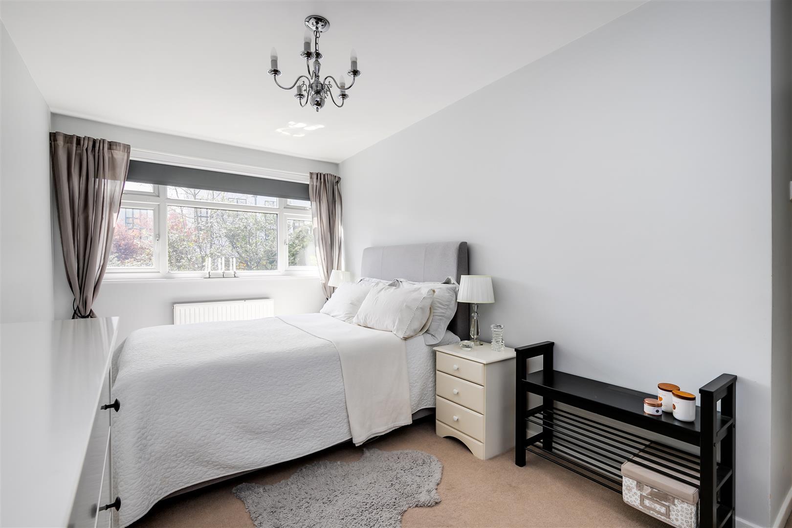 Property Image 79e994d9-f880-454e-8ad8-8ec3159aefa3