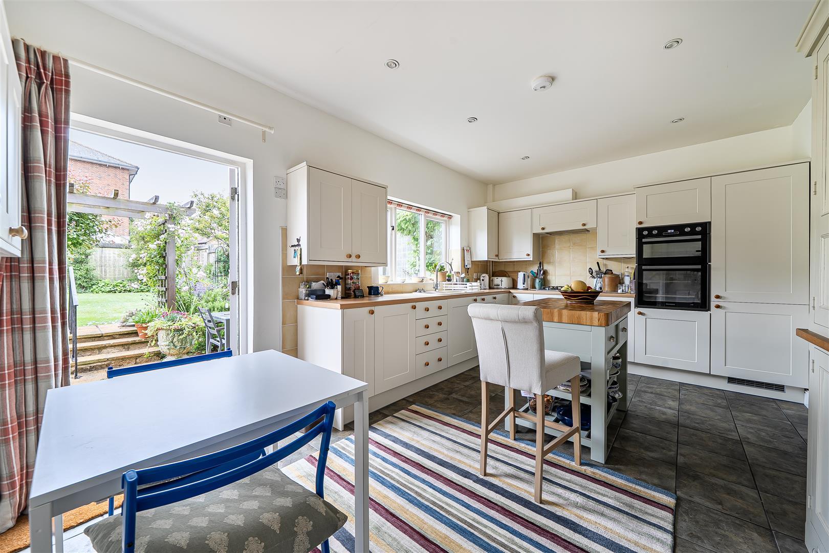 Property Image 79ee8cc9-492b-4a38-a832-24f27a6d018a
