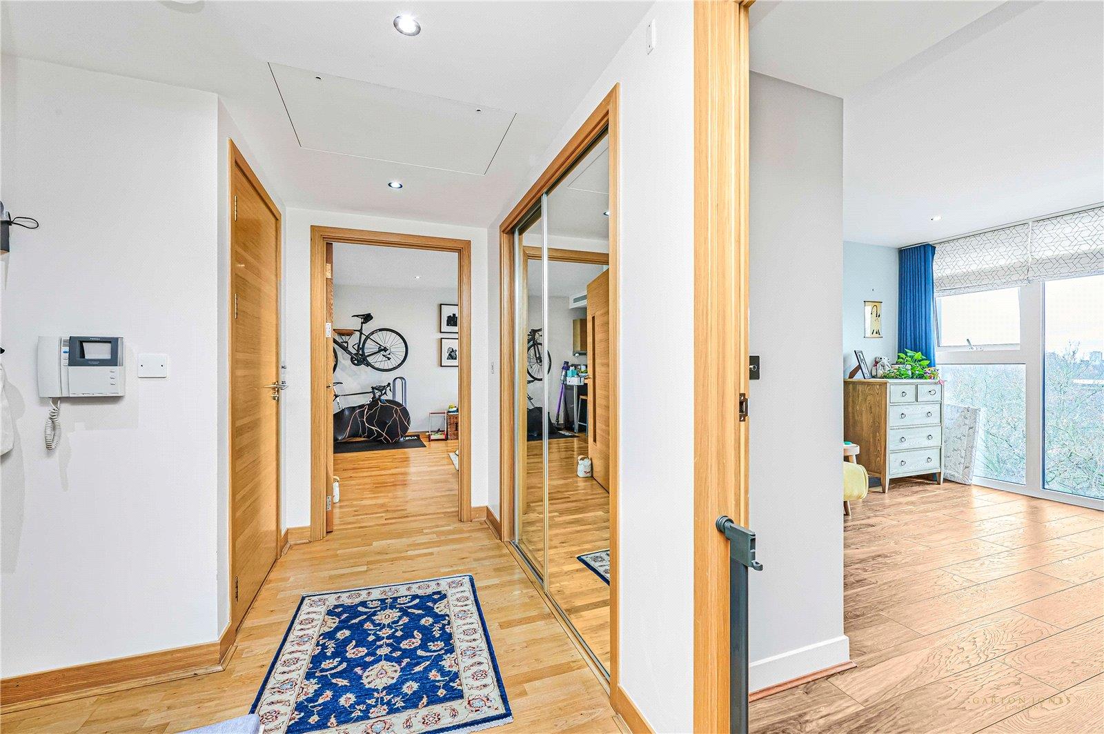 Property Image 79f0468d-abcd-47dc-922e-77d7c8200038