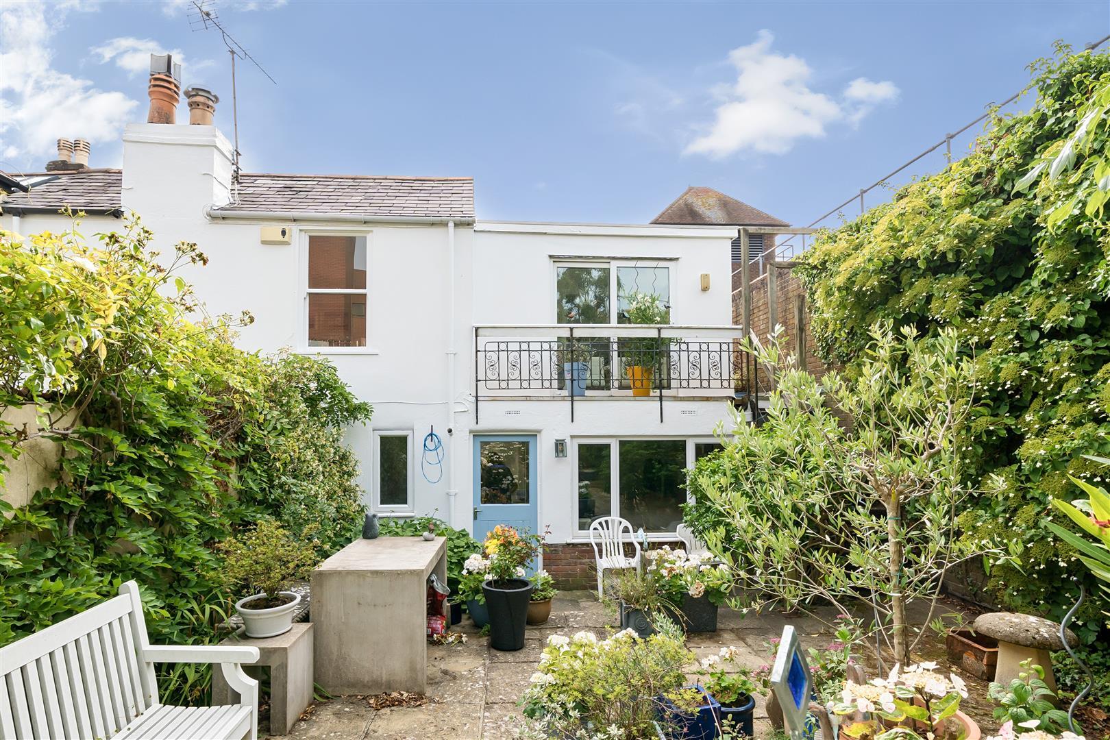 Property Image 79f4b31a-ed16-4864-8a33-52a355e5d594