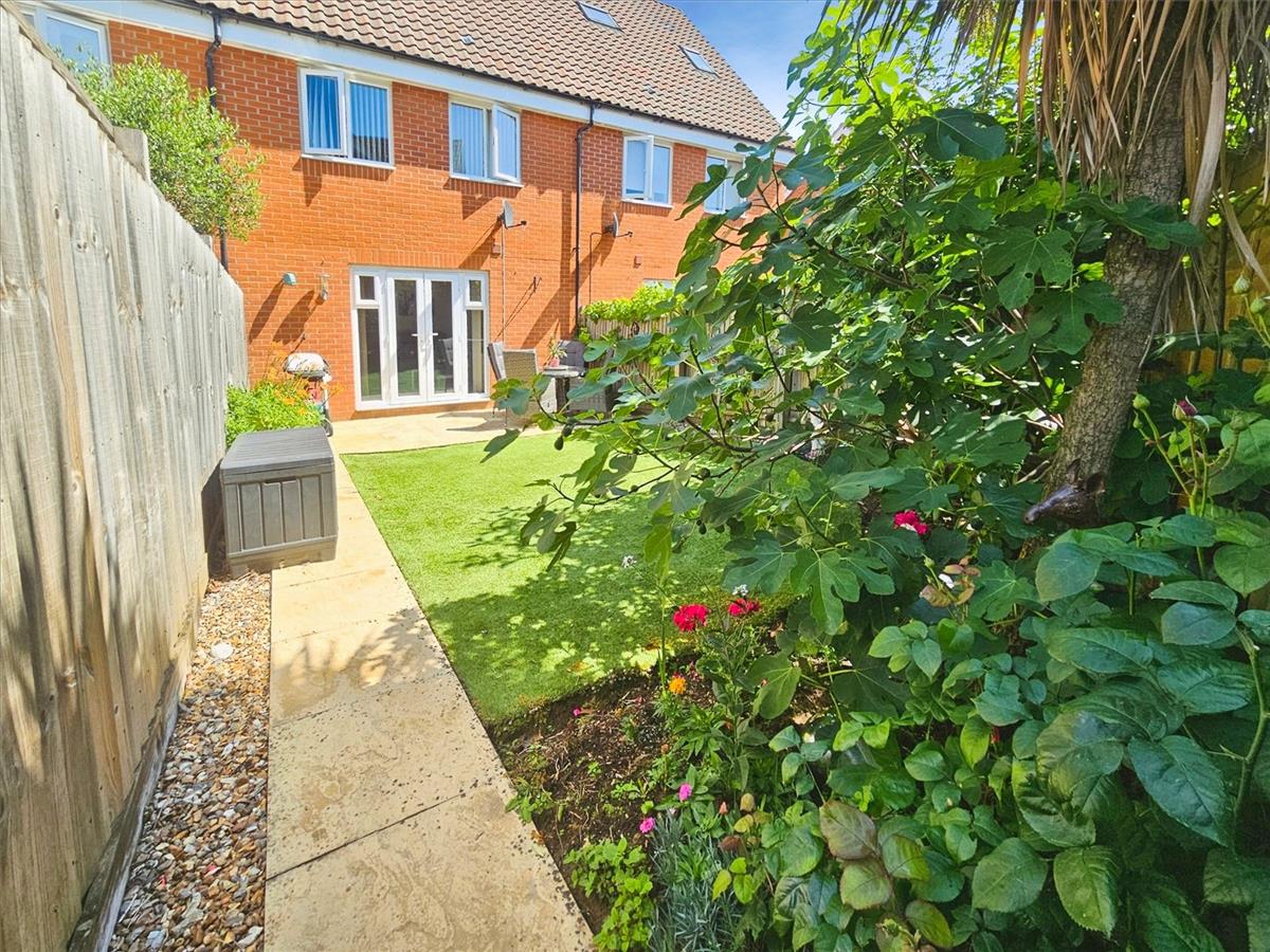 Property Image 79fb50c5-2174-4eb2-b00c-fd44889aa69b