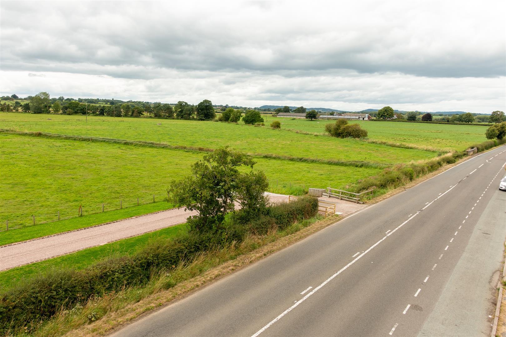 Property Image 7a1cf838-4ea5-4f69-8173-b02c87010ea7