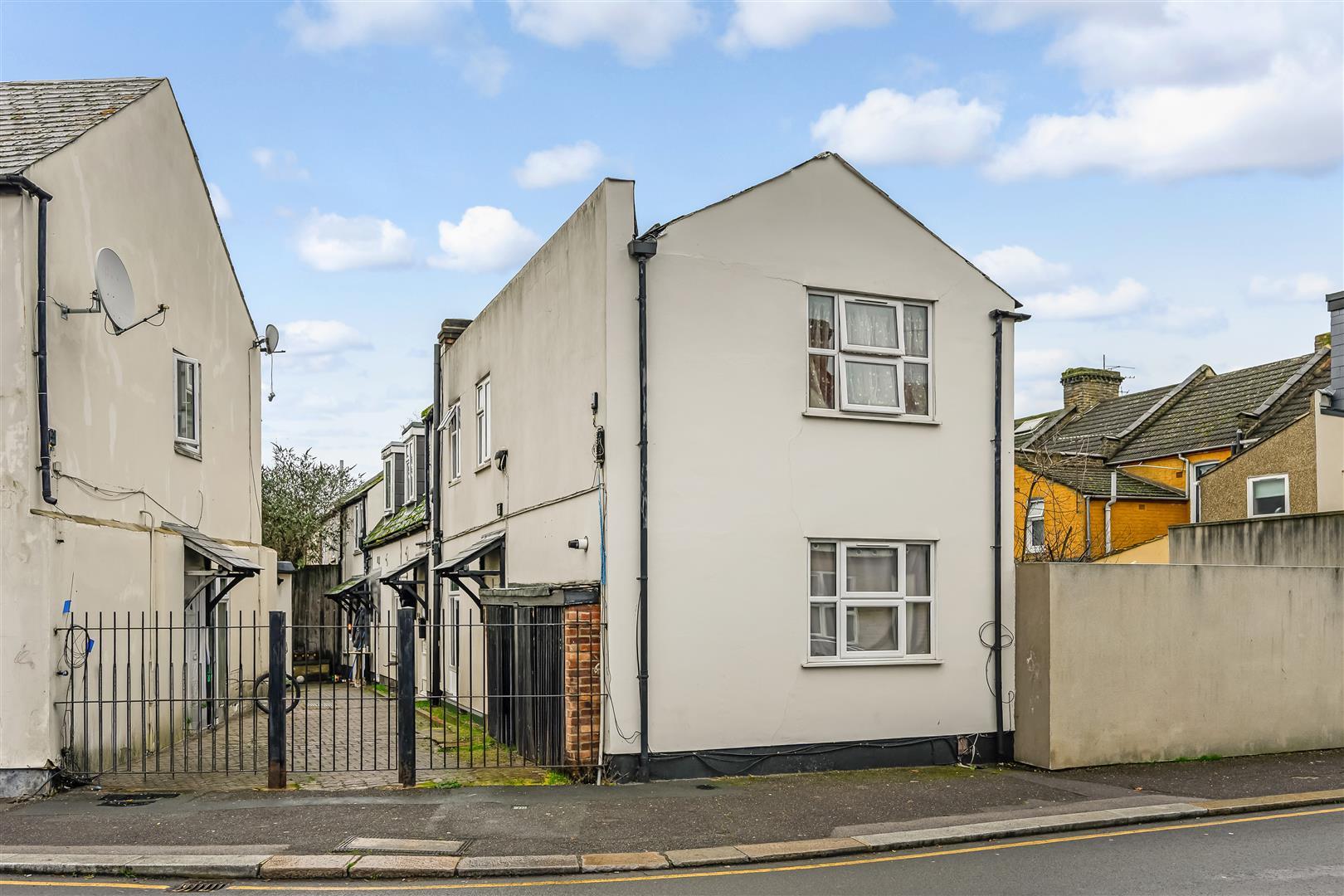 Property Image 7a1fb0d1-9807-45fd-b616-b8dd406344f3