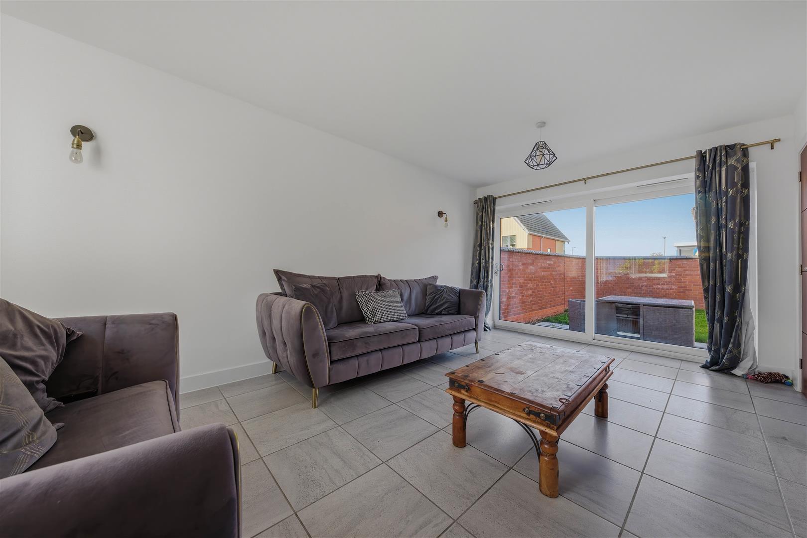 Property Image 7a20f049-fb99-4562-a2f5-3b03170dfe5c