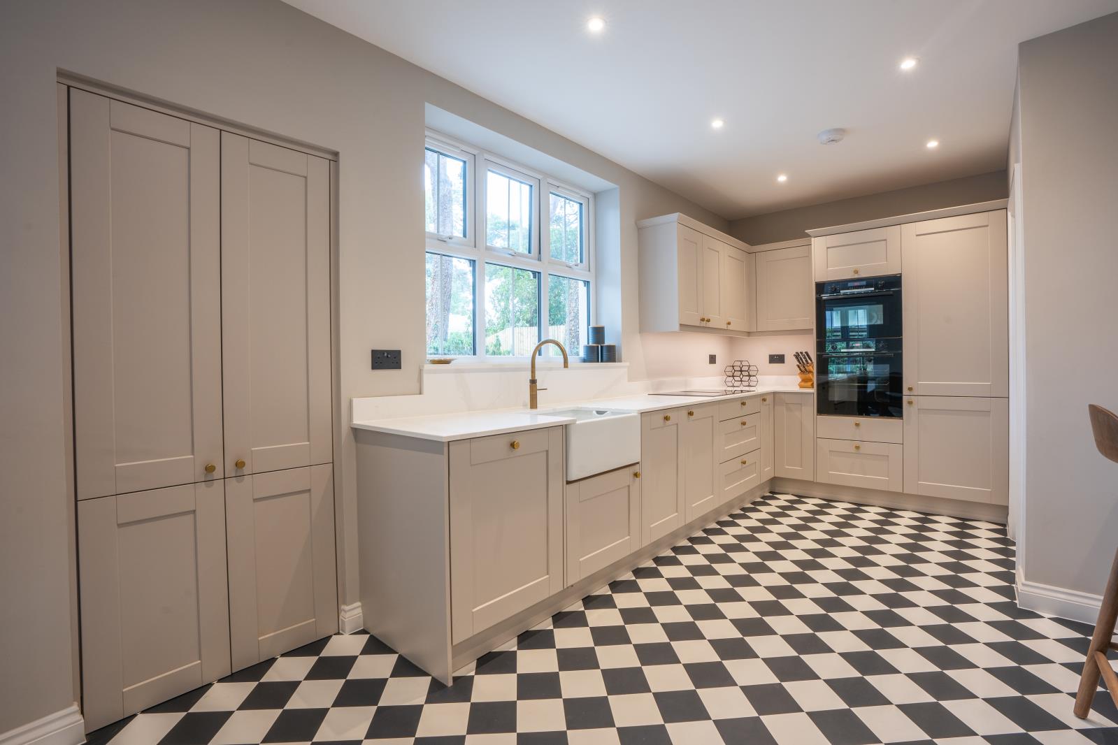 Property Image 7a239b59-0ca0-42e6-8e28-320e46a453de