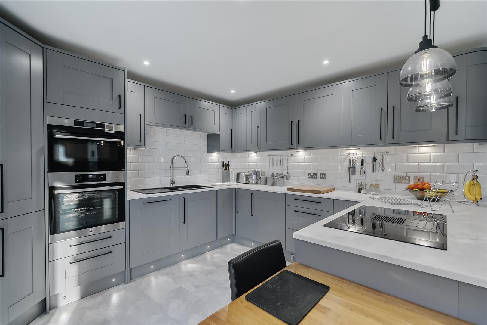 Property Image 7a271159-33f0-40bc-972e-ef4ce54e9046