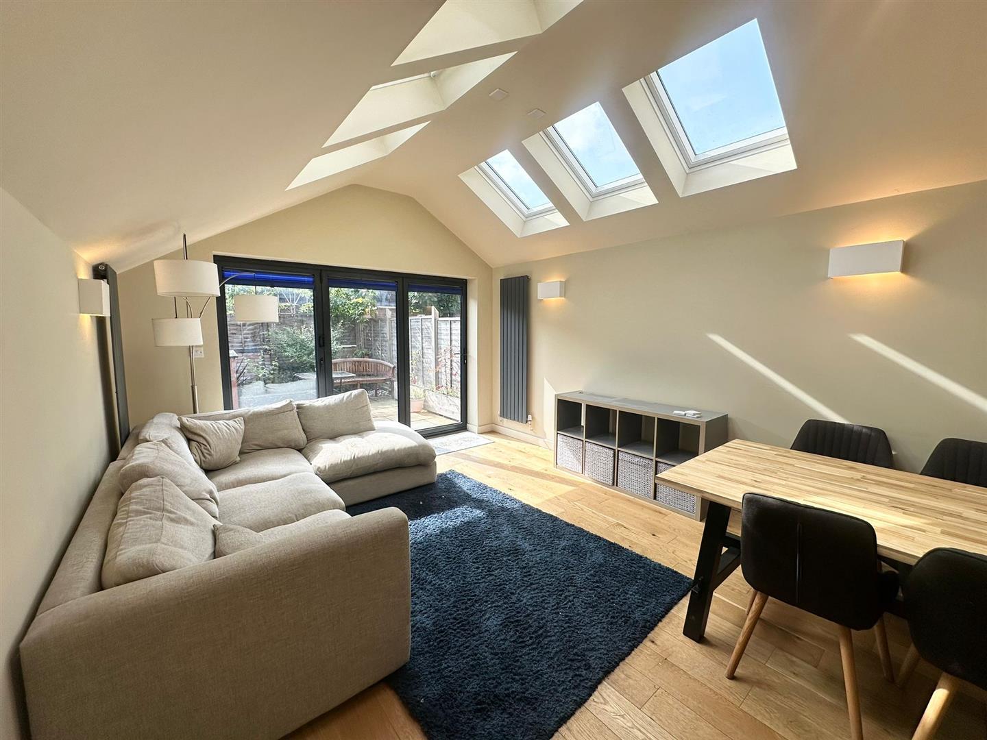 Property Image 7a360f38-2eab-4463-822c-54d2ad919608