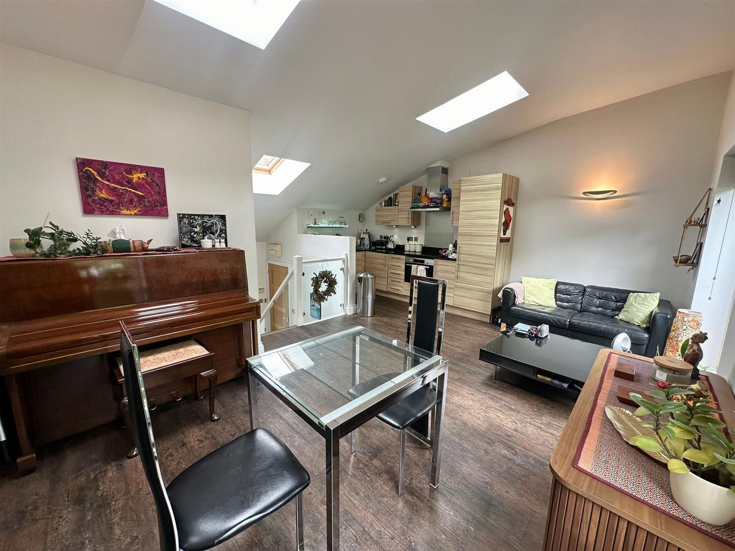Property Image 7a4fd39a-ddd2-4d2c-afb1-5fecddd98143