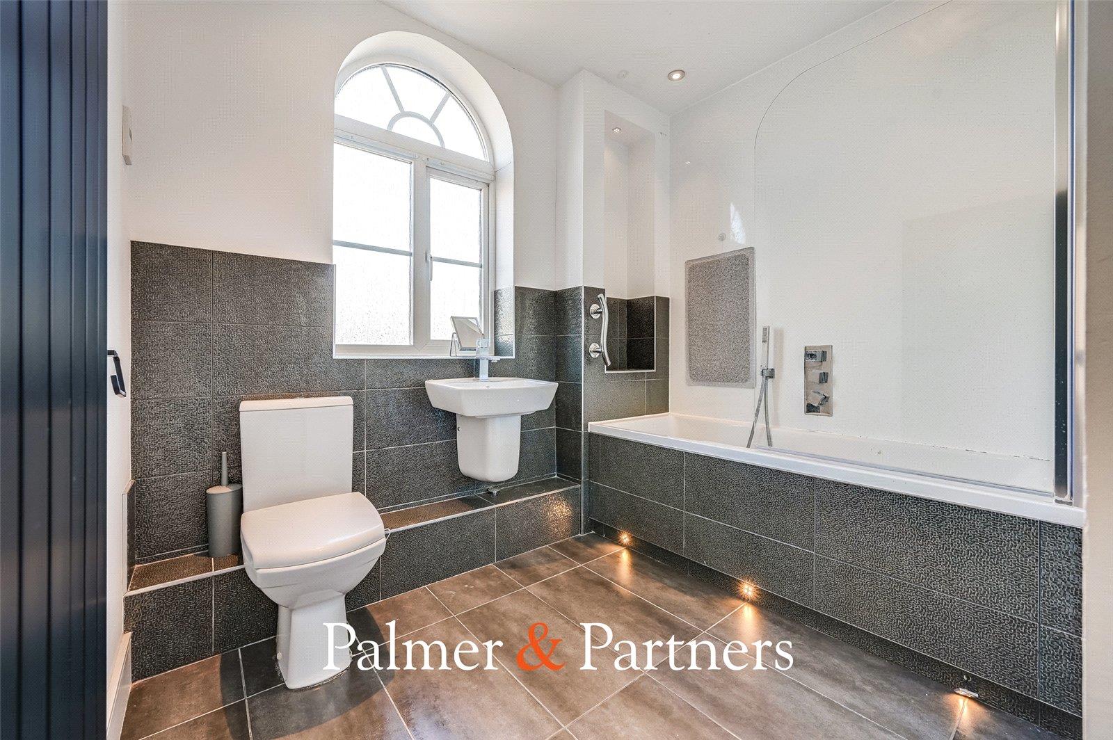 Property Image 7a530476-8152-4297-a035-27160d5ef08e