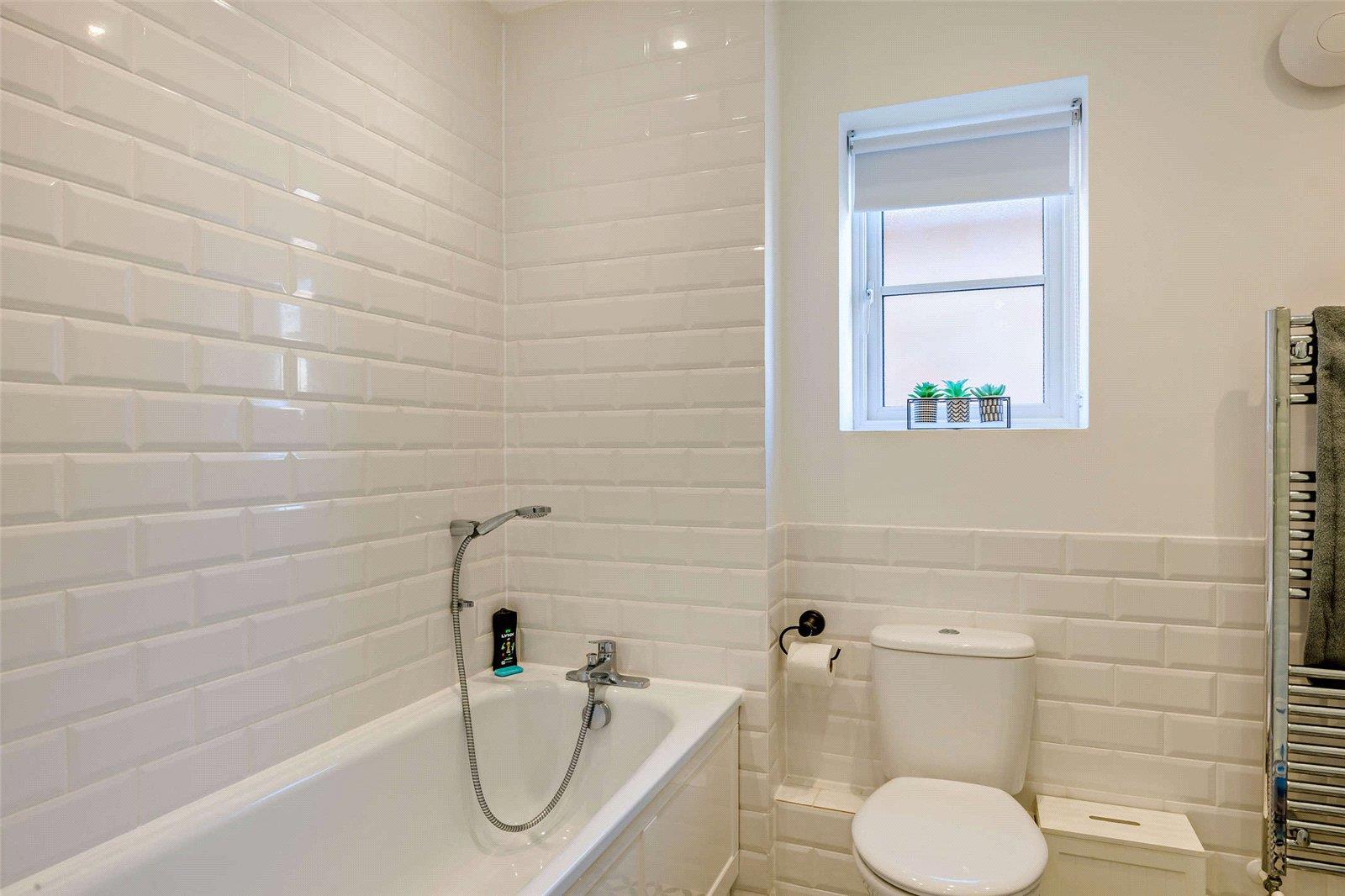 Property Image 7a5c28f8-2a74-47f8-8940-e6d40957ba35