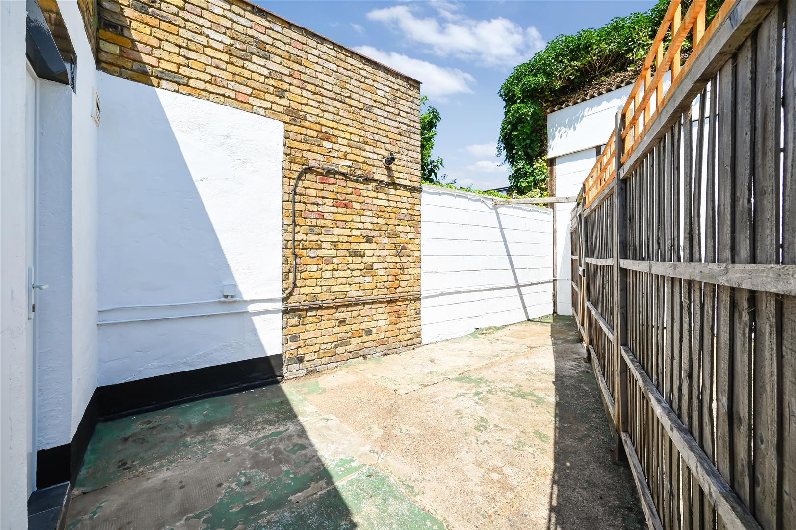 Property Image 7a6343b9-2902-4af4-8dff-16a9b51940ed