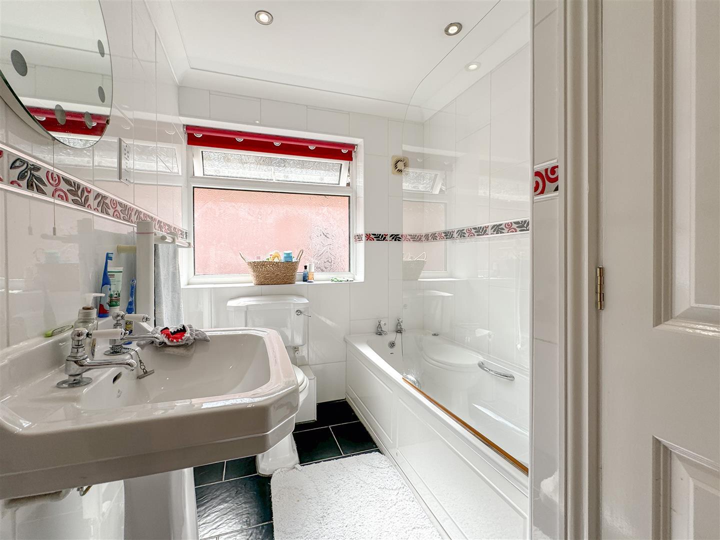 Property Image 7a63d108-10ee-470e-8589-4dca0bd5da1c