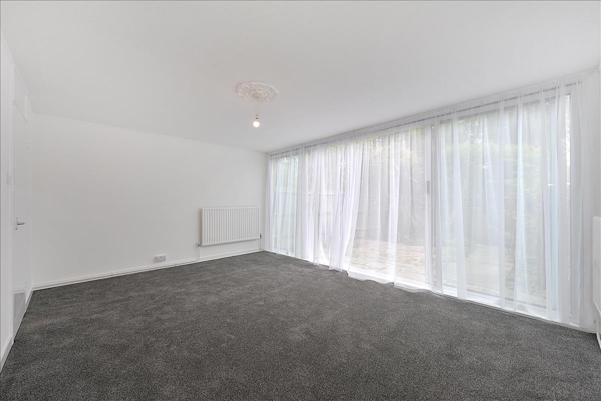 Property Image 7a6a55ee-3398-47f3-bd50-178ea3610f83