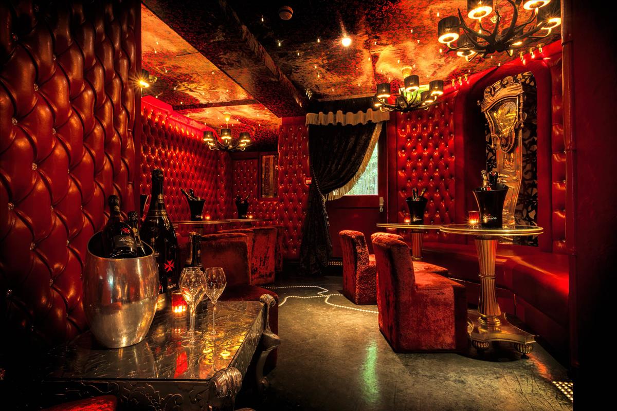 Club to rent in Central London