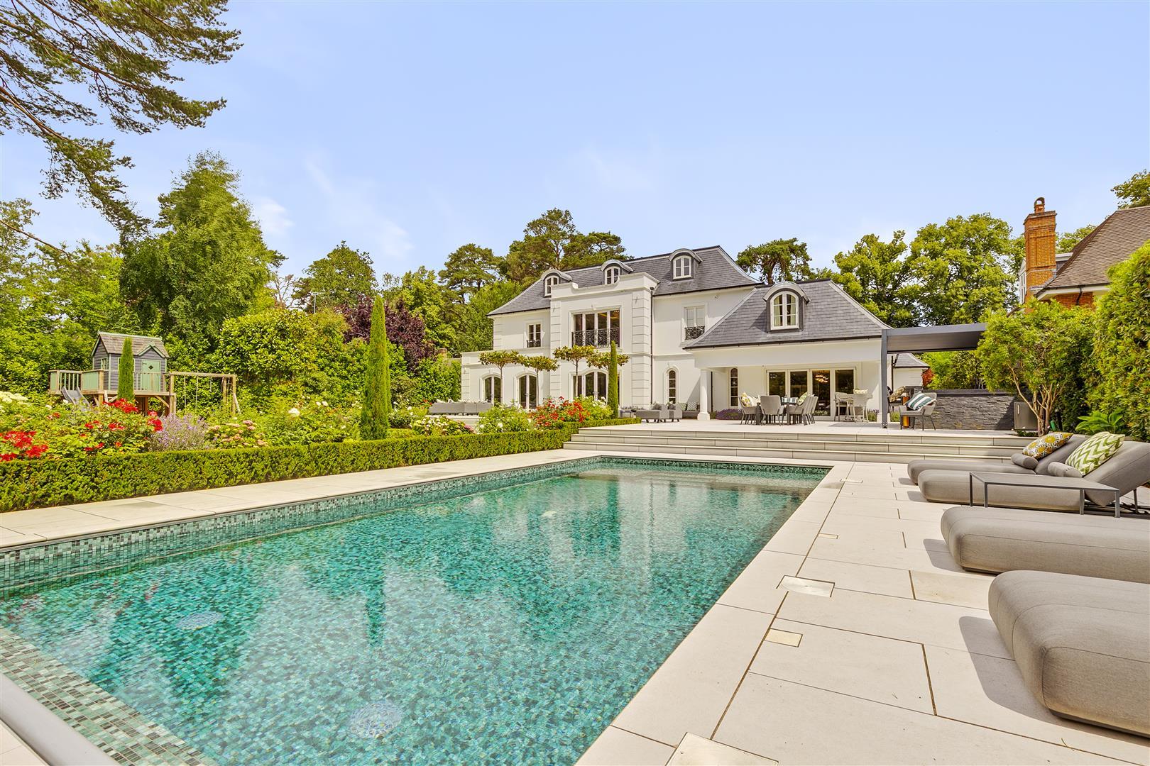 Property Image 7a77cadd-a08c-425d-96d6-fc7d008a04c0